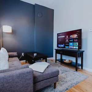  Apartment Chic 1br Balcony & Laundry Soulard United States